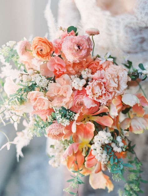 Bouquet Pastel, Spring Wedding Flowers, Coral Wedding, Coral Flowers, Peach Wedding, Deco Floral, Wedding Flower Arrangements, Bride Bouquets, Bridal Flowers