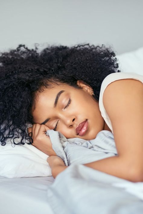 Always Trying to Catch Up on Sleep? Here’s Why It Could Make You Feel Even More Tired Rotator Cuff Stretches, Can Not Sleep, Snoring Remedies, Meditation Scripts, Purposeful Life, Trouble Falling Asleep, How To Stop Snoring, Sleep Medicine, Sleep Meditation