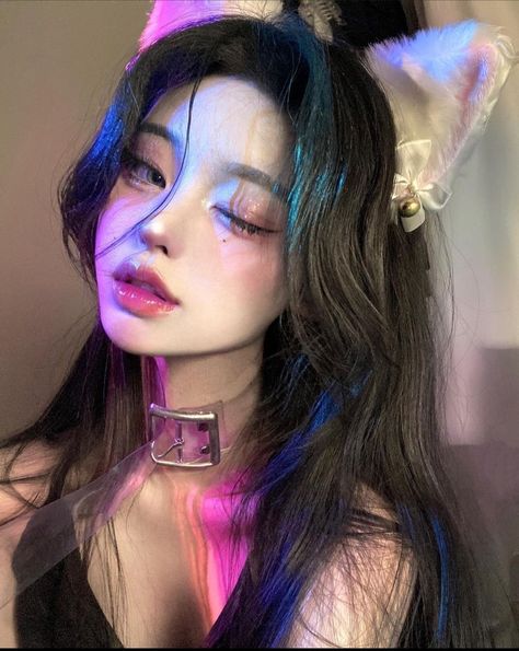 Susan K 03, Head Angles, Medium Long Haircuts, Anime Cosplay Makeup, Uzzlang Girl, Cute Cosplay, Instagram Girls, Long Hair Cuts, Ulzzang Girl