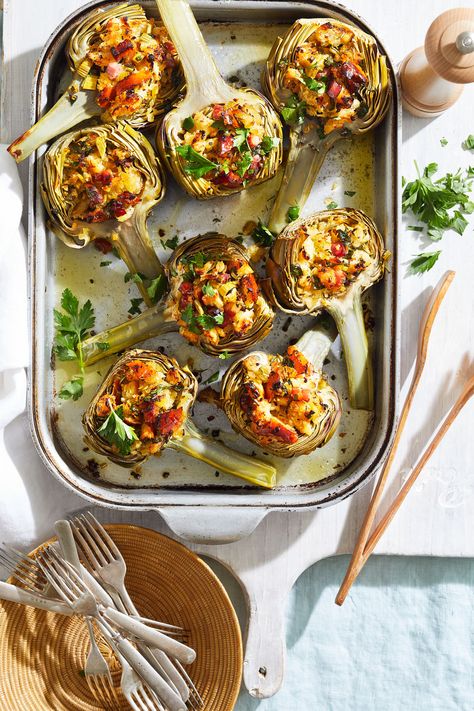 Steam Artichoke, Stuffed Artichokes, How To Cook Artichoke, How To Cook Chorizo, Table D Hote, Artichoke Recipes, Peppers And Onions, Fresh Rosemary, Stuffed Sweet Peppers