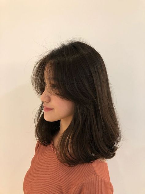 Cute Medium Length Haircuts With Layers, Haircut For Shoulder Length Hair, Shoulder Length Haircut, Bangs With Medium Hair, School Hairstyles, Shot Hair Styles, Haircuts For Medium Hair, Haircuts Straight Hair, Penteado Cabelo Curto