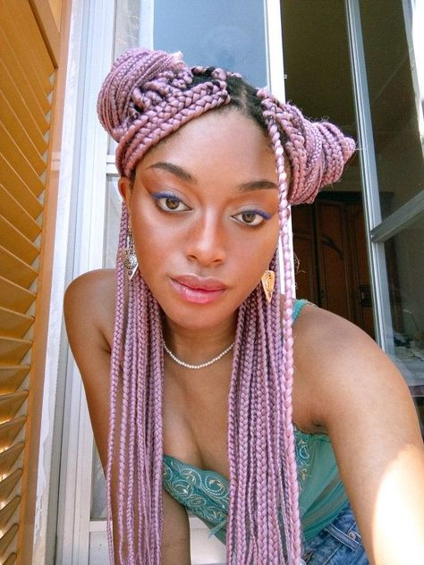 Perfect Lavender Hair Ideas for All Seasons Pink Purple Box Braids, Lavender Braids For Black Women, Pastel Box Braids, Pink Hair Braids, Lavender Hair Ideas, Colourful Braids, Lavender Hair Color Ideas, Pink Box Braids, Braids Pink