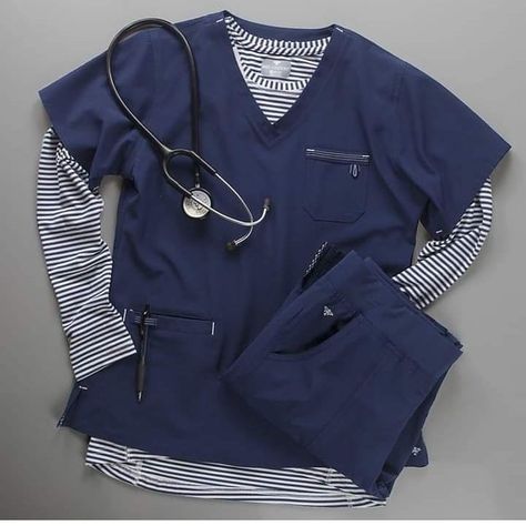 Medical Student Outfit, College Student Outfits, Nurse Job, Vet Tech Student, Medical Scrubs Fashion, Ultrasound Technician, Medical Scrubs Outfit, Nurse Inspiration, Medical Student Motivation