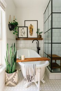 Eclectic Mid Century Modern Bathroom, European Eclectic Bathroom, Mid Century Boho Bathroom, Historic Airbnb, Master Bath Inspiration, Modern Bohemian Bathroom, European Eclectic, Modern Eclectic Bathroom, Dublin Apartment