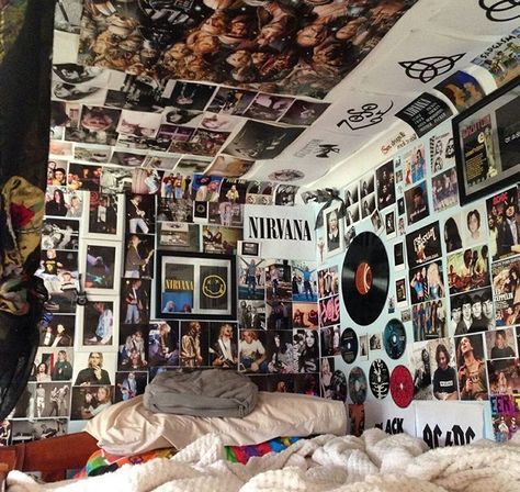 Punk Room, Grunge Bedroom, 80s Room, Rock Room, Chill Room, Retro Room, Perfect Room, Indie Room Decor, Grunge Room