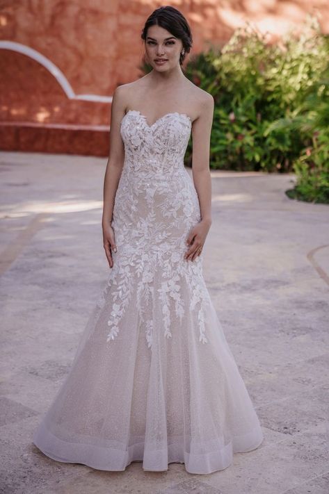 Allure Bridal Wedding Dress, Allure Dress, Allure Couture, School Dance Dresses, Allure Bridals, Fit And Flare Wedding Dress, 2024 Wedding, Allure Bridal, Plus Size Wedding