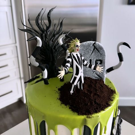 BEETLEJUICE BEETLEJUICE BEETLEJUICE 🪲😈👹💀🪦 • • • #beetlejuice #beetlegeuse #beetlejuicebeetlejuicebeetlejuice #beetlegeusebeetlegeusebeetlegeuse #halloweenbaking #halloweenparty #birthdaycakeideas #halloweencookies #birthdaycupcakes #rosecupcakes #scarycake Beetlejuice Beetlejuice, Beetlejuice, Turning, Birthday Party, Turn Ons, Birthday, Quick Saves