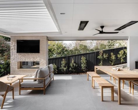 Artisan Exterior on Instagram: "@tamekamoffatdesigns elevates this space by adding character through the soft texture of our Calcario Linear Stone Wall Cladding. Simple, yet stunning.⁠ .⁠ .⁠ Austi Project ⁠ Alfresco living / dining providing a great space to entertain whilst watching the grand final ⁠ Design + Detail tamekamoffatdesigns ⁠ Build friend.projects ⁠ Building Design southcoastbuildingdesign ⁠ 📷 the.palm.co ( #📷 @tamekamoffatdesigns )⁠ ⁠ Artisan Exterior is a proud gold partner & me Friend Projects, Alfresco Living, Stone Wall Cladding, Wall Cladding, Living Dining, Home Reno, The Palm, Stone Wall, Building Design