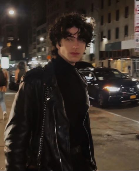 John Supnik, Black Hair Aesthetic, Sirius Black, Aesthetic Guys, Attractive Guys, Pose Reference Photo, Poses For Men, At Night, Character Inspiration