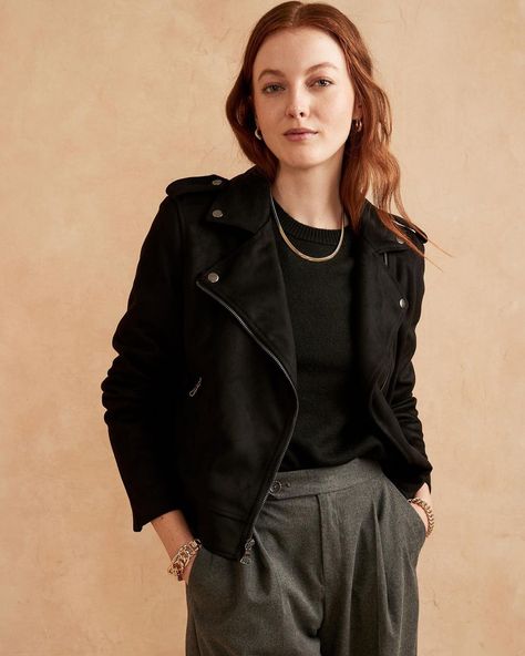 Banana Republic Factory’s Instagram photo: “We've got fall-perfect styles for cooler weather.” Black Suede Jacket Outfit, Suede Jacket Outfit, Black Suede Jacket, Womens Moto Jacket, Olive Green Jacket, Suede Moto Jacket, Cotton Blazer, Banana Republic Sweater, Dress Crafts