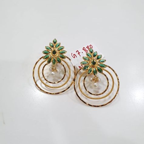 Simple Bead Earrings, Small Earrings Gold, Simple Gold Earrings, Neck Pieces Jewelry, New Gold Jewellery Designs, Gold Earrings Models, Fancy Jewelry Necklace, Gold Jewelry Simple Necklace, Gold Mangalsutra Designs