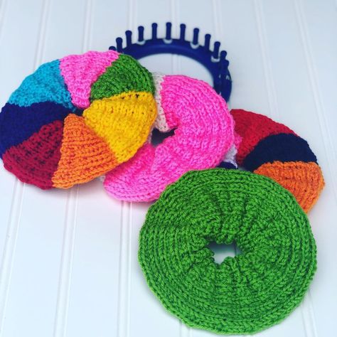 Loom Knitting 🔴 Denise Canela on Instagram: “My Jumbo Hair Scrunchies Video is done and ready for YOU you you on YouTube now. 😁 Yea ! Now go watch it cus it was a pain to make on my…” Hair Scrunchies, Watch It, Loom Knitting, Scrunchie Hairstyles, Crochet Fashion, Scrunchies, Loom, Knit Crochet, Kids Rugs