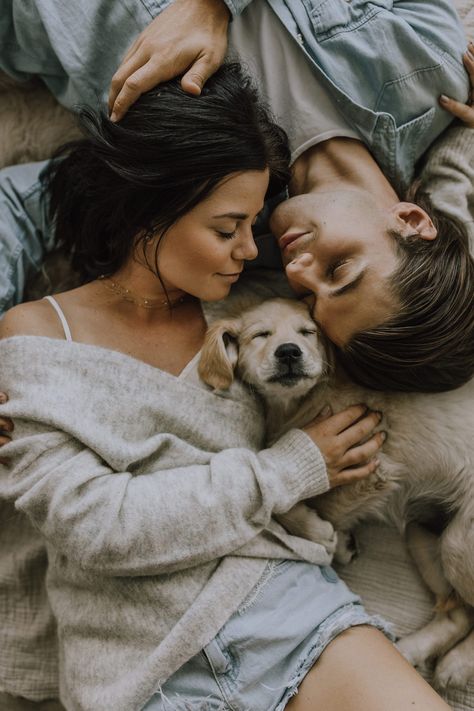 Love Text Messages For Him, Pet Photography Ideas, Dog Family Pictures, Family Dog Photos, Pet Photography Poses, Puppy Photoshoot, Family Pet Photography, Dog Family Portraits, Love Text Messages