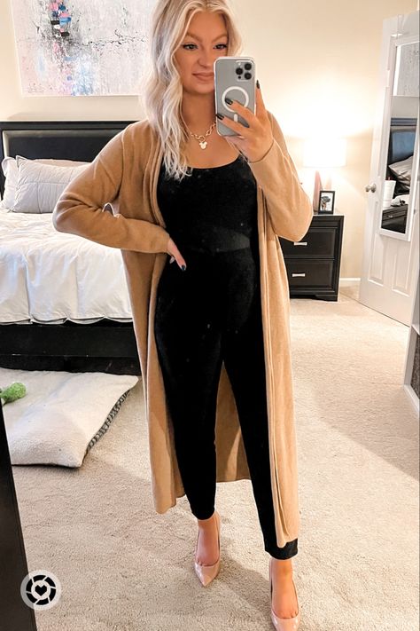 Professional Outfits Women Cardigan, Clinic Work Outfits, Business Casual Work From Home Outfit, Duster Cardigan Outfit Work, Cream Cardigan Outfit Work, Lazy Work Outfit Office, Chubby Office Outfit, Business Casual Cardigan Outfit, Banker Outfits Women