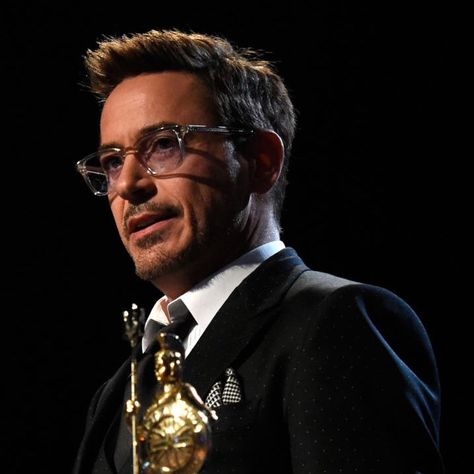 Rdj Icons, Rdj In The 90s, Rdj Funny Pics, Robert Downey Jr Funny Photos, Tony Stark Quotes, Stark Quote, Robert Downey Jr Interview, Tony And Pepper, Robert Downey Jnr