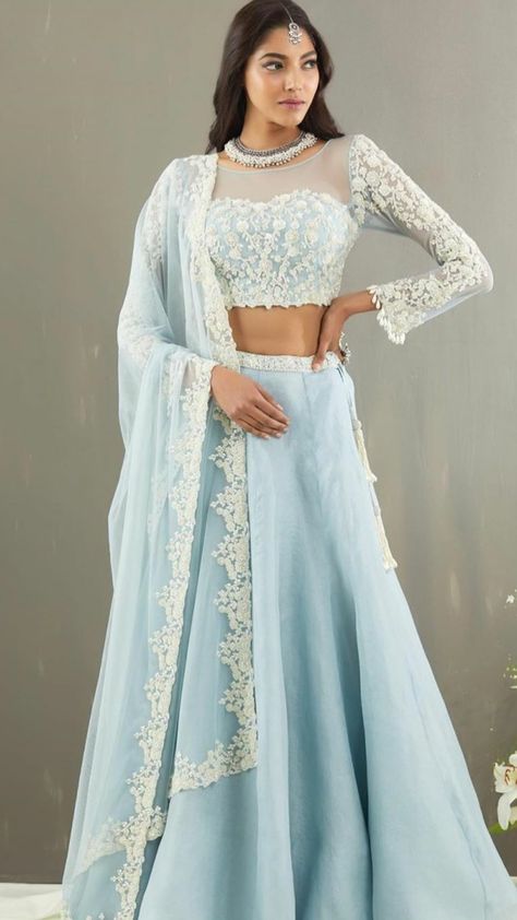 Pastel Lengha, Aladdin Outfit, Lahenga Ideas, Light Blue Lehenga, Lehenga Simple, Designer Lehnga Choli, Indian Fits, Wedding Reception Outfit, Simple Lehenga