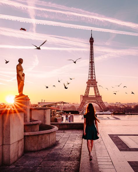 Summer in Paris sunrise at Trocadero by Dancing the Earth Paris Photo Ideas, Paris Travel Photography, Paris Summer, Paris Pictures, Photography Guide, Paris Photography, Paris Photo, Beautiful Sunrise, Paris Photos