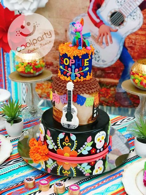 Disney Coco Party, Coco Themed Birthday Party, Coco Birthday Party Ideas, Coco Party Ideas, Coco Theme Party, Coco Birthday Party, Coco Cake, Coco Birthday, Coco Party