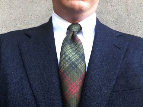 How to tie your tartan tie – The Four In Hand Knot Four In Hand Knot, Windsor Knot, Tartan Tie, Tie Knots, Style Trends, The History, Tartan, Knot, Hunting