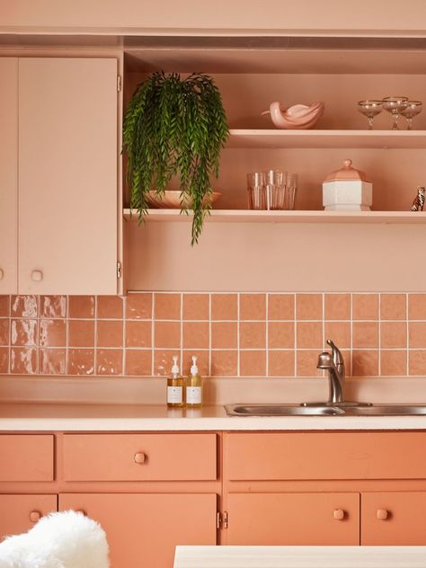 #BTS: Our 10 Favourite Moments Filming Motel Makeover Affordable Renovations, Gloss Kitchen Cabinets, Pink Cabinets, Peach Kitchen, High Gloss Kitchen, Kitchen Cabinet Color Ideas, London Kitchen, Peachy Keen, Yellow Kitchen