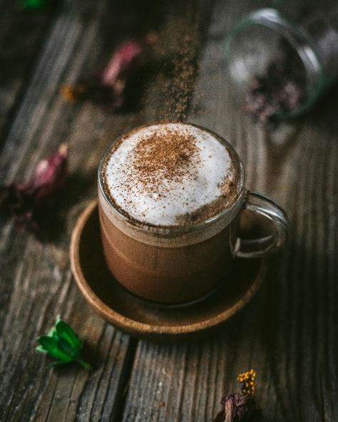 The refreshing zing of mint paired with the richness of chocolate makes this mocha an invigorating spring treat. Maple Latte Recipe, Easy Coffee Drinks, Mint Mocha, Spring Treats, Ground Coffee Beans, Milk Alternatives, Fresh Mint Leaves, Coffee Powder, Chocolate Shavings