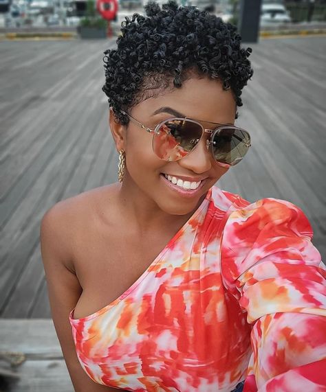 30 PHOTOS: Best Haircuts for Women - Hair salon near me » YKM Media Short Hair For Black Women, Best Haircuts For Women, Natural Hair Haircuts, Short Hair Designs, Short Natural Curly Hair, Twa Hairstyles, Tapered Natural Hair, Short Hair Images, Natural Hair Short Cuts