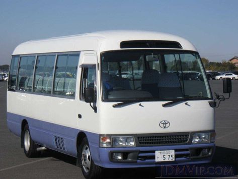 Toyota Coaster, Dream Cars Range Rovers, Remote Control Cars Toys, Luxury Bus, Tokyo City, Cool School Supplies, Remote Control Cars, Too Cool For School, Peterbilt