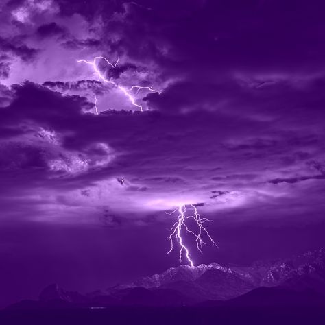 Thunderhead Color, Violet Lightning, Purple Thunder, Storm Aesthetic, Dark Powers, Storm Lightning, Twitter Wallpaper, Lightning Thunder, Purple Lightning