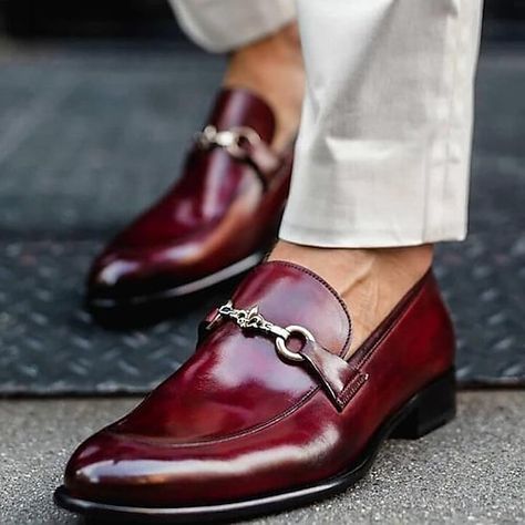 Male Footwear, Mens Fashion Business, Bespoke Shoes, Sneaker Sale, Classic Metal, Mens Dress, Casual Wedding, Mens Oxfords, Artificial Leather