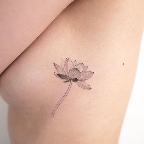 Simple Lotus Flower Tattoo, Lily Tattoo Meaning, Water Lily Tattoos, Lily Tattoo Design, Lily Flower Tattoos, Native Tattoos, Anklet Tattoos, Lily Tattoo, Floral Tattoo Design