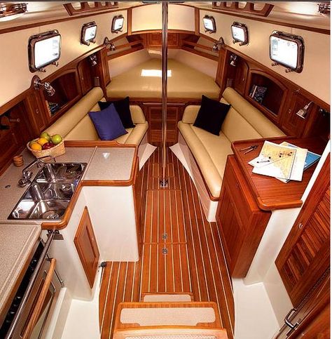 Beautiful And Comfortable Boat Interior Designs To Make Your Mouth Water - Bored Art Small Boat Interior, Sailboat Restoration, Liveaboard Sailboat, Liveaboard Boats, Boat Interior Design, Sailboat Interior, Yacht Interior Design, Small Yachts, Navi A Vela