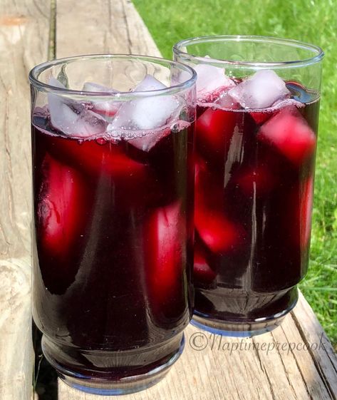 Central African Republic 🇨🇫 Karkanji (Spiced Hibiscus punch) – Naptime Prep Cook African Hibiscus Drink, African Drinks Recipes, Central African Food, Hibiscus Juice Recipe, Roselle Recipes, African Drinks, Hibiscus Punch, Hibiscus Drink, Planters Punch