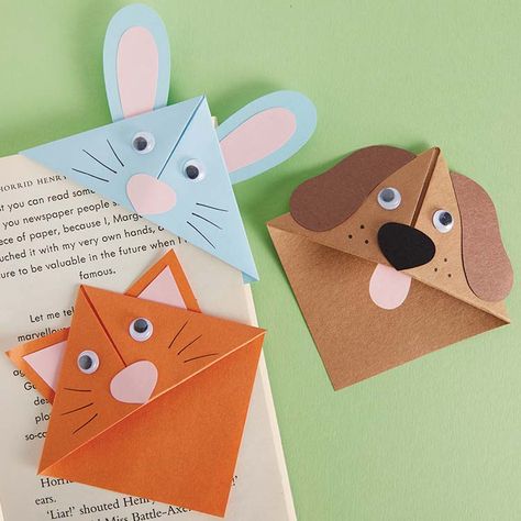 Homemade Bookmarks, Valentines Bookmarks, Monkey Crafts, Origami Bookmarks, Disney Diy Crafts, Origami Bookmark, Diy Back To School, Bookmark Craft, Pet Corner