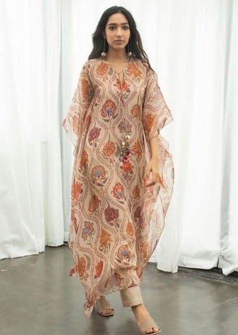 Pakistani Kaftan Suits, Kaftan Ideas For Women, Kaftan Kurta Design, Kaftan Kurti Pakistani, Kaftan Suit Design, Kaaftaan Designs, Pakistani Kaftan Designs, Kaftan Kurti Indian, Kaftan Kurti Designs