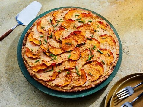 Pizza Pie Crust, Pies For Thanksgiving, Potato Galette, Baking Savory, Potatoe Recipes, Galette Recipe, Sweet Potato And Apple, Csa Recipes, Apple Season