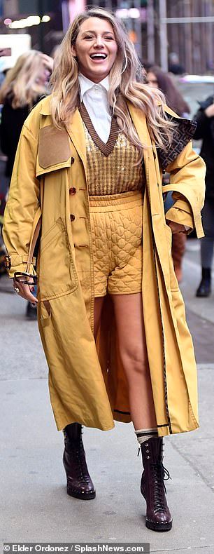 Blake Lively steps out looking sensational in a yellow trench coat | Daily Mail Online Yellow Trench Coat Outfit, Flowy Black Skirt, Yellow Trench Coat, Eclectic Outfits, Burgundy Boots, Trench Coat Outfit, Coat Outfit, Yellow Outfit, Good Morning America