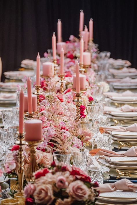 Modern Birthday Party Ideas, Princess 30th Birthday Party, Pink 30th Birthday Party Decorations, Dinner Party 30th Birthday, 26 Birthday Party Ideas For Women, 30th Birthday Ideas For Women Table Decor, Bougie Birthday Party Ideas, Pink Themed 30th Birthday Party, 30th Birthday Party Aesthetic