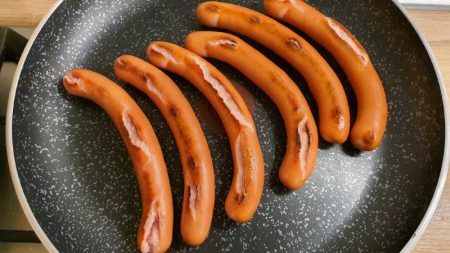 Skillet Hot Dogs, Pan Fried Hot Dogs, Hot Dogs On Stove Top, How To Cook Hot Dogs On The Stove, Fried Hotdogs, Fried Hot Dogs, Bacon Wrapped Hotdogs, Making Hot Dogs, Hot Dogs Recipes