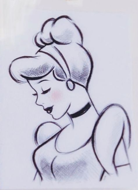 Sketches Of Disney Princesses, Easy Drawing Princess, Easy Disney Drawing, Disney Simple Drawings, Disney Character Drawings Sketches, Disney Princess Drawings Pencil, Easy Disney Sketches, Disney Characters Drawings Easy, Things To Draw Disney