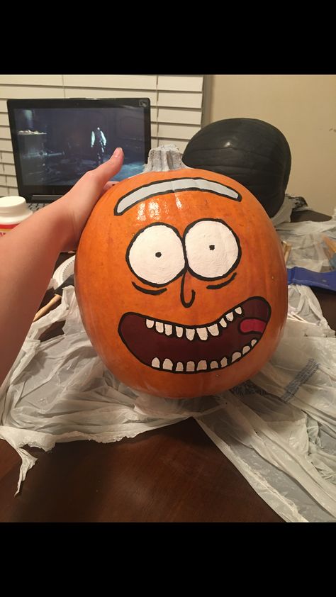 Pickle Rick Pumpkin, Rick And Morty Pumpkin, Pumpkin Painting Party, Creepy Halloween Party, Creative Pumpkin Painting, Creative Pumpkin Decorating, Halloween Date, Christmas Hand Painted, Pickle Rick