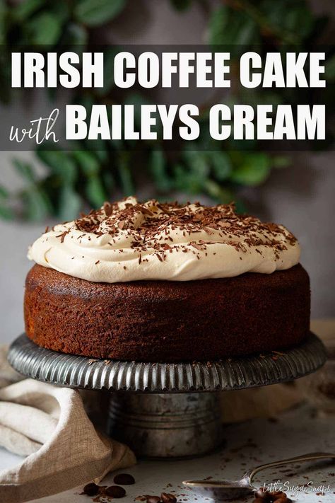 Irish Coffee Cake, Coffee Sponge Cake, Irish Cream Truffles, Irish Cake, Baileys Cake, Irish Cream Coffee, Baileys Coffee, Baileys Recipes, Coffee Buttercream