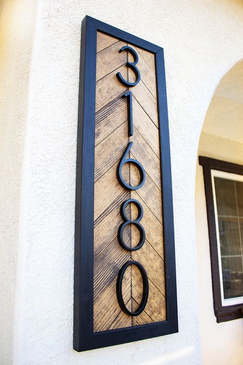 House Number Plaque Ideas, House Number Signs Diy, Address Sign Ideas Diy, Home Address Ideas, Diy Home Number Sign, House Address Sign Ideas, Front Porch House Numbers, Diy Address Plaque, Address Signs For House