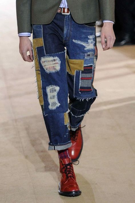 China Street Fashion, Rare Clothing, Denim Repair, Patchwork Diy, Denim Inspiration, Altered Couture, Denim Ideas, Upcycle Jeans, Patchwork Denim