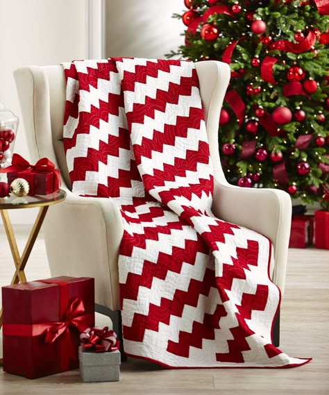 Candy Cane Candy Cane Quilt, 2 Color Quilts, All People Quilt, Quilts Christmas, Big Block Quilts, Two Color Quilts, Jelly Roll Quilts, Jelly Roll Quilt Patterns, Christmas Quilt Patterns