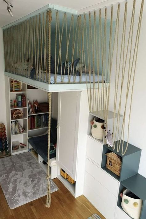 Petite mezzanine pour enfant A Loft Bed, Mezzanine Bed, Mezzanine Bedroom, Loft Bed Plans, Diy Loft Bed, Finished Basement Ideas, Kids Bedroom Inspiration, Kids Bedroom Designs, Basement Design Ideas