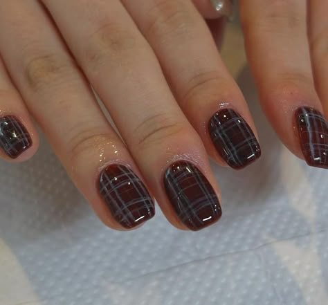 Cute Short Nails Fall, Gel Nails Ideas Fall, Tartan Nails, Plaid Nails, Nails Now, Pretty Gel Nails, Minimalist Nails, Fire Nails, Dream Nails