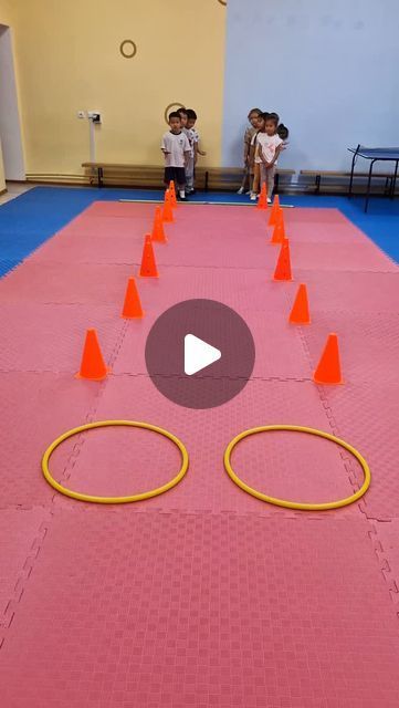 Action Games For Kids, Relay Games For Kids, School Games For Kids, Building Games For Kids, Sports Activities For Kids, Games For Kids Classroom, Kids Obstacle Course, Pe Activities, School Age Activities