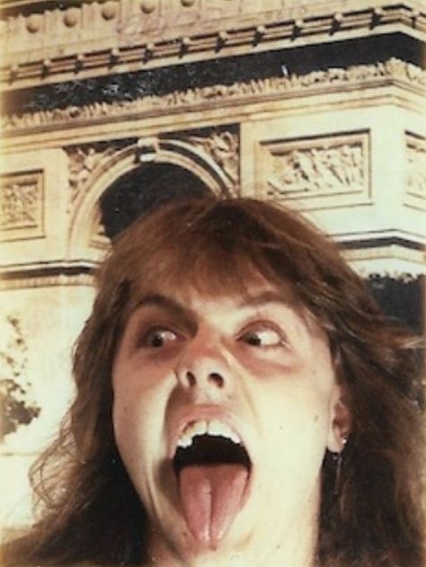 Kirk Hammett Funny Pics, Lars Ulrich Funny, Cursed Metallica, Lars Ulrich 80s, Metallica Black, Lars Ulrich, Silly Bands, Kirk Hammett, Bad Picture