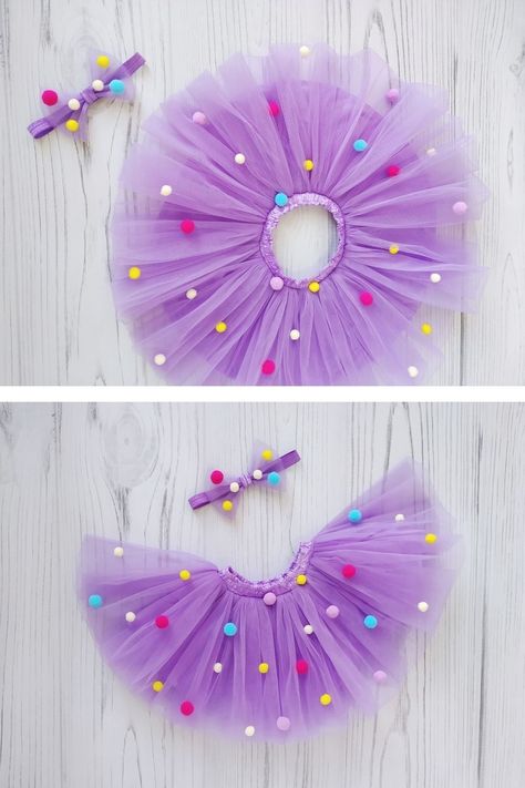 Your little girl will love this awesome tutu skirt by BabyDecoreBoutique! Kids so love these colorful pom pom especially when it move so funny while child moves. Fabulous tutu skirt with pom poms will make your party bright and unforgettable. Adorable purple pom poms tutu skirt will make your little princess happy and bright! Purple Tutu Skirt, Tutu Diy, Lilac Skirt, Socks Party, Clown Clothes, Purple Tutu, Tutu Ballet, Diy Tutu