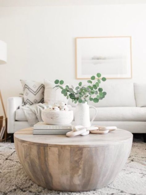 How to Style A Round Coffee Table - Nikki's Plate Home Decor White And Wood, Simple Round Coffee Table Decor, Modern Coastal Coffee Table, Coastal Coffee Table Decor Ideas, Coffee Table Centerpieces Modern, Tray Styling Coffee Table, Modern Table Centerpieces For Home, Living Room Table Decor Ideas, Modern Coffee Table Decor Ideas